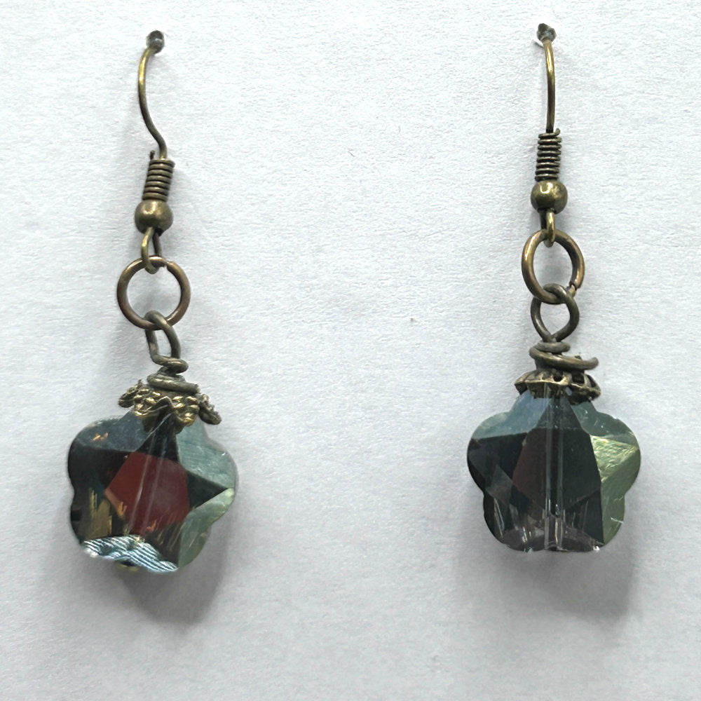 Green Star-Shaped Wire-Wrap Earrings