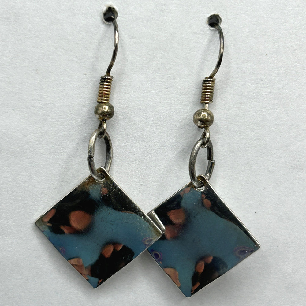 Wavy Diamond-Shape Dangle Earrings