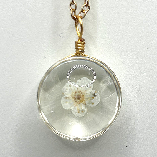 White Flower Embedded Glass Pendant