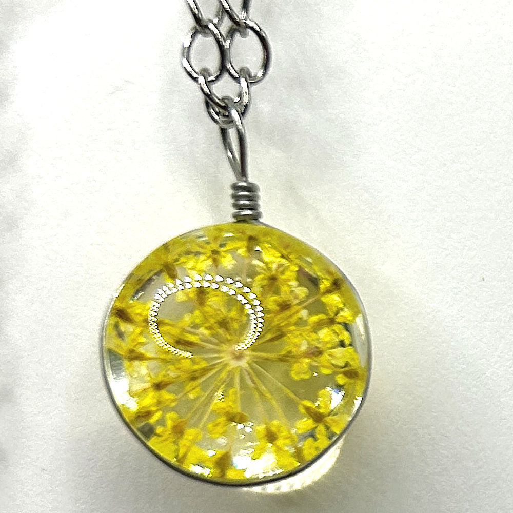 Flower Wisp Embedded Glass Pendant