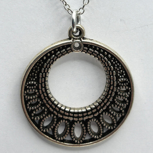 Round 'Donut' Pendant with Oval Accents