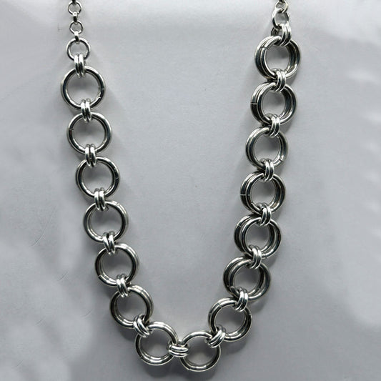 Chainmail Weave Silver-Colored Aluminum Necklace