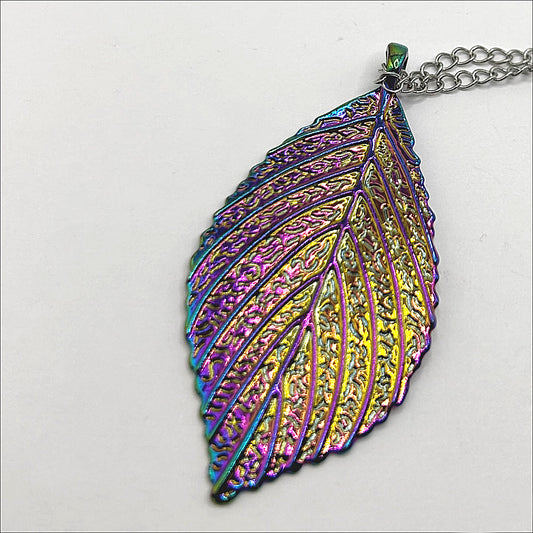 Large Multicolor Metallic Leaf Pendant Necklace